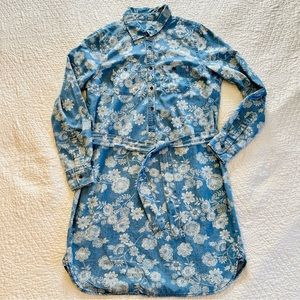 Chambray Denim Light Blue White Floral Pattern Dress
